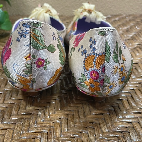 Lundi Bleu Floral Fringe Detail Round Toe Satin Multi Slip-on Kitten Heel - Picture 5 of 11